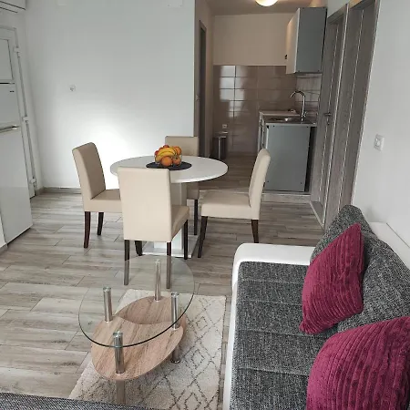 G&s * Tribunj (Sibenik-Knin)