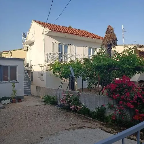 G&s Appartement Tribalj